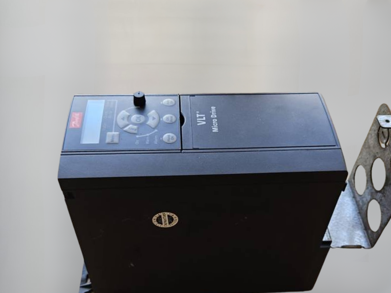 Ремонт частотного преобразователя Danfoss FC-051P7K5T4E20H